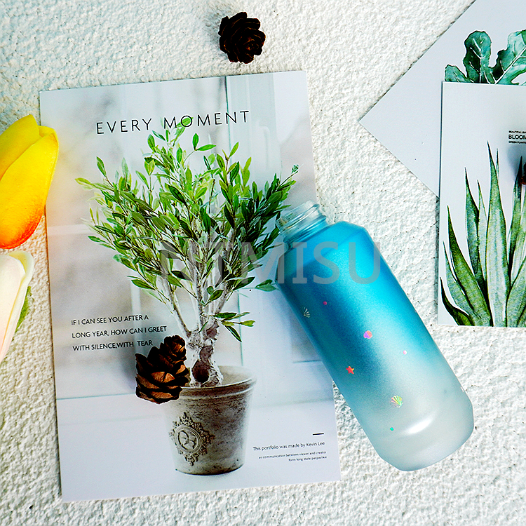 زجاجة فانتاسي سي بلو متدرجة سعة 30 مل مع بخاخ رذاذ ناعم