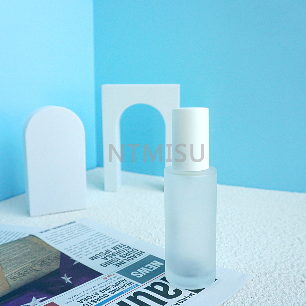 مضخة بخاخ رذاذ بيضاء بلوري 20 410 عالية الجودة مع غطاء كامل