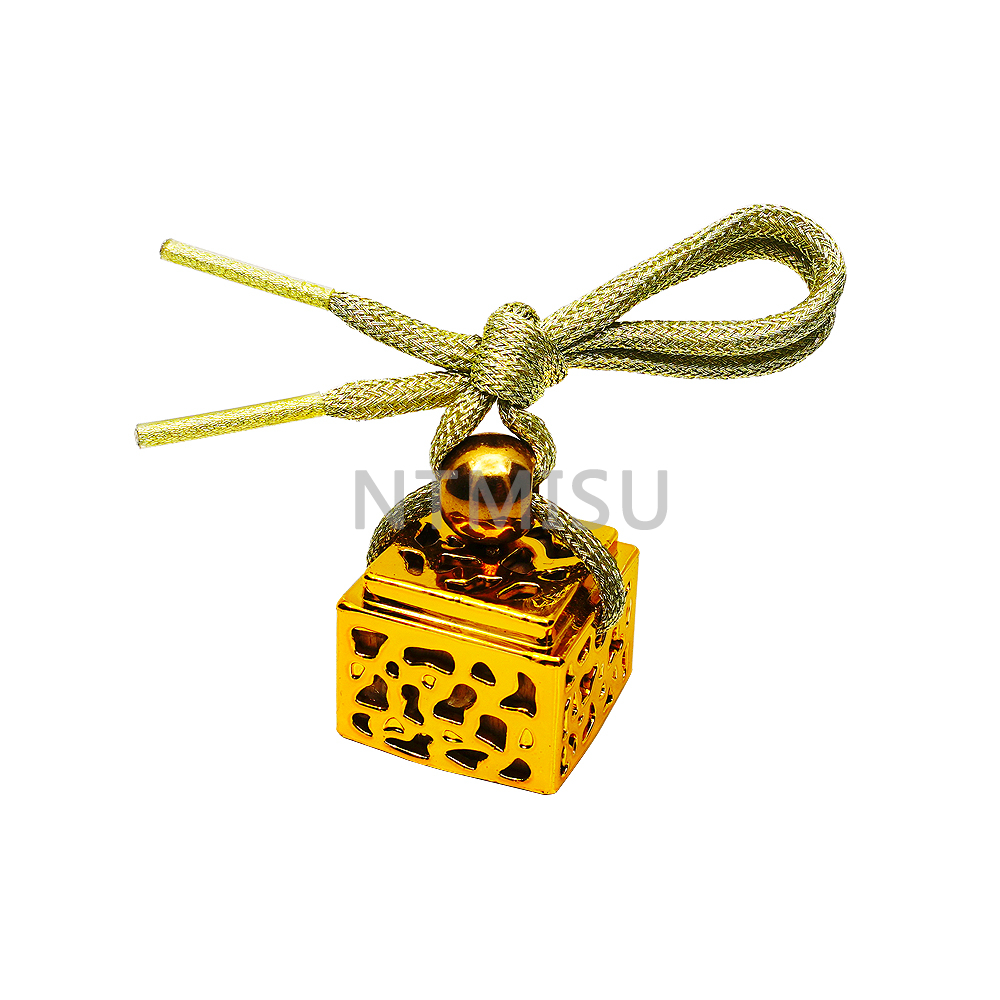 زجاجة عطر زجاجية بتصميم جديد سعة 8 مل مع غطاء من الخشب والألومنيوم اللامع