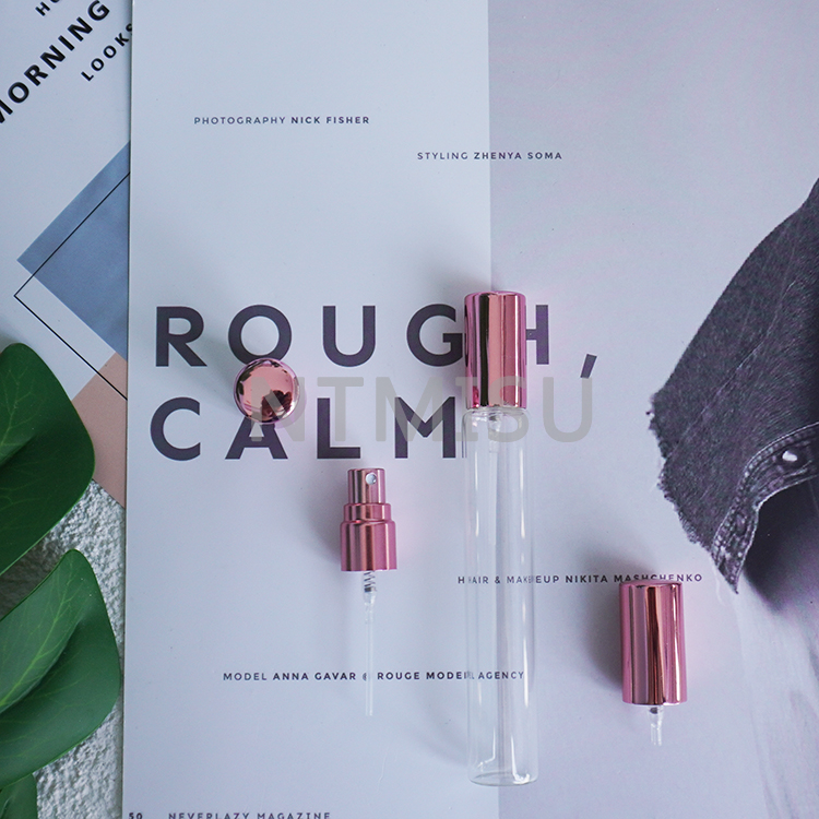 زجاجة عطر زجاجية رفيعة ورائعة سعة 10 مل مع بخاخ رذاذ ناعم وردي وردي ذهبي لامع