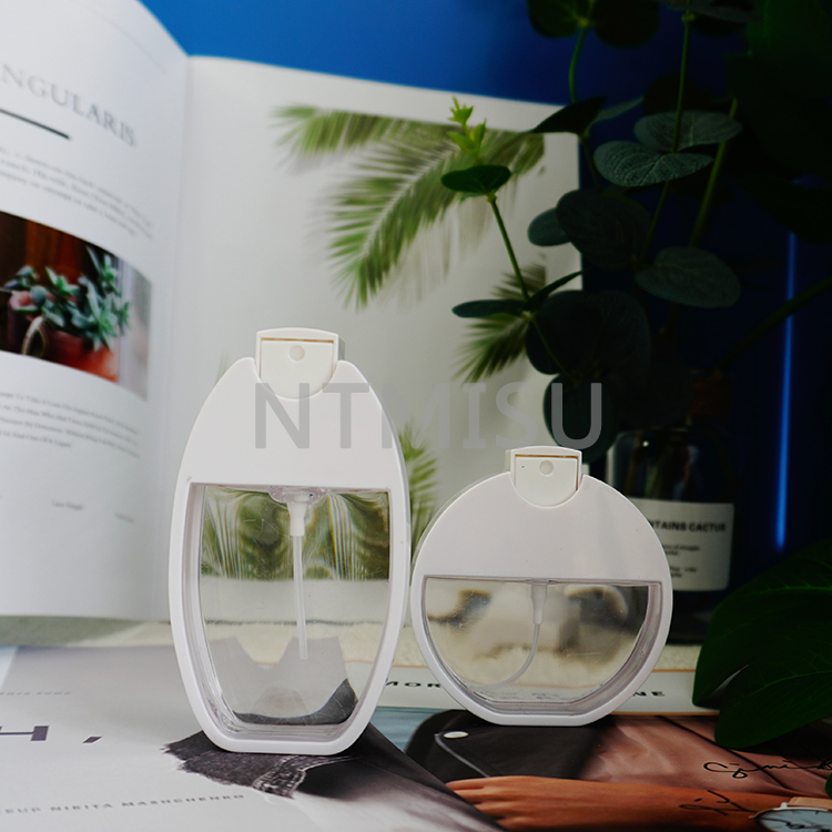 الجملة ذات جودة عالية مربع البيضاوي جولة العطور المحمولة البسيطة البخاخ