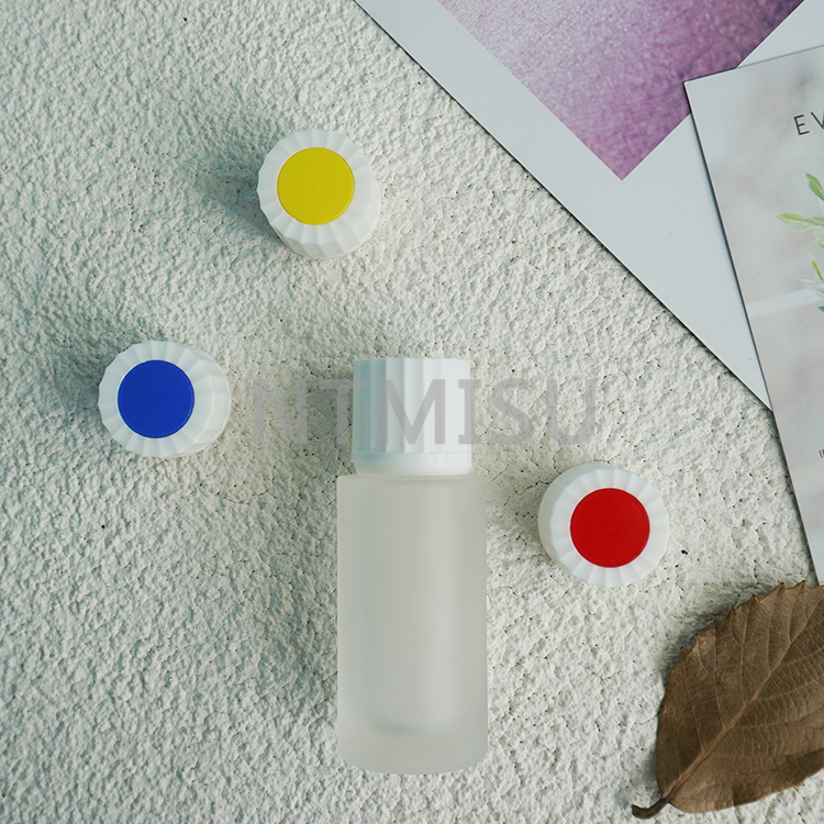 غطاء لولبي مضلع مقاوم للأطفال 18 ملم