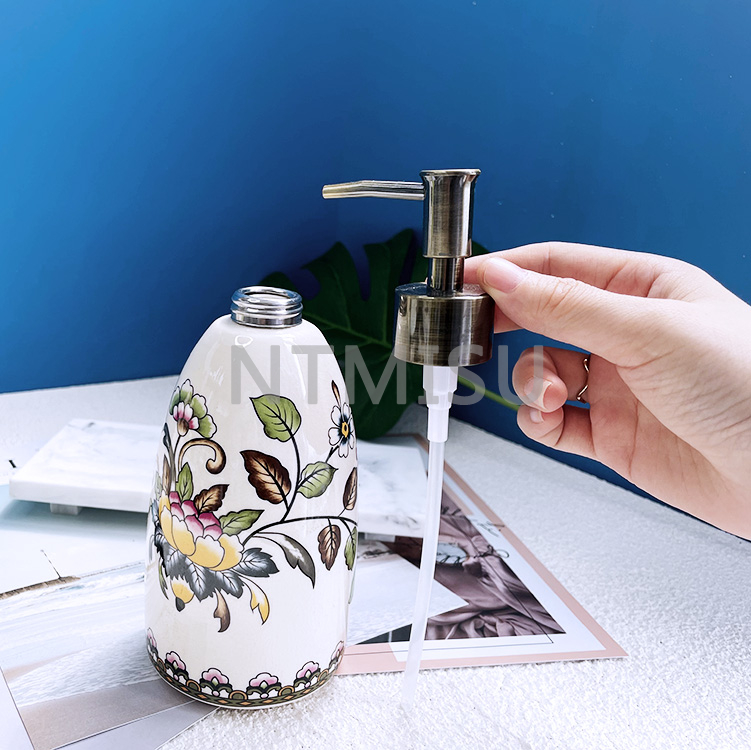 حار بيع المصنع مباشرة فاخر 450 مل الجليد الكراك تعبئة السيراميك زجاجة شامبو جل الاستحمام