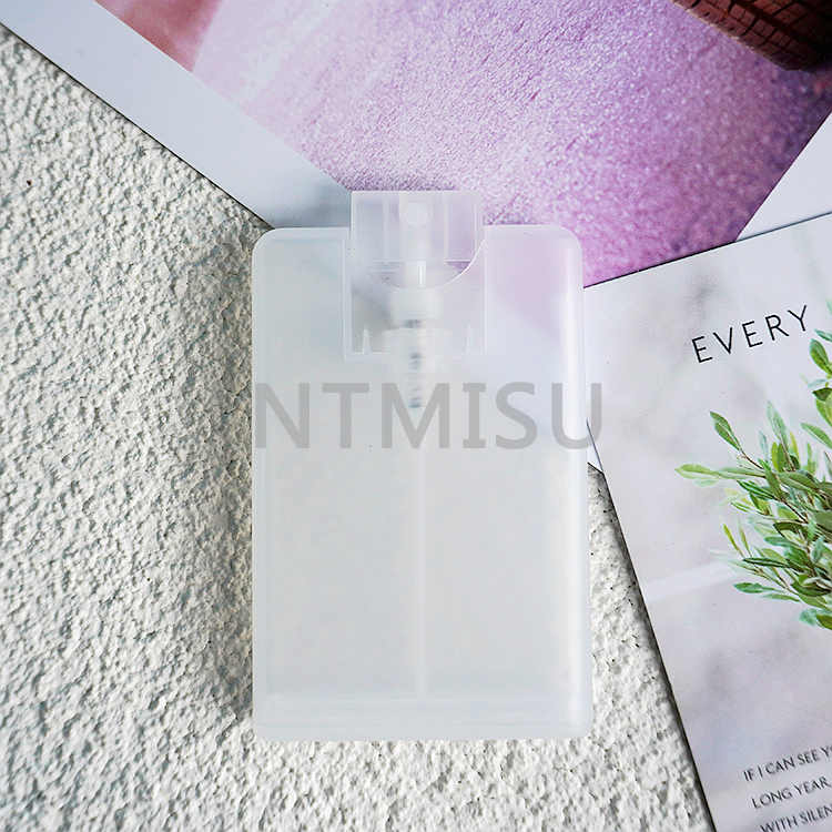 رذاذ عطر جيب بطاقة الائتمان