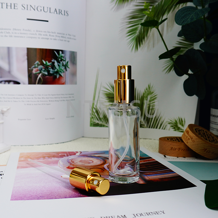 بخاخ عطر بريليانت 18 410 ألوميت لامع ذهبي فاين ميست