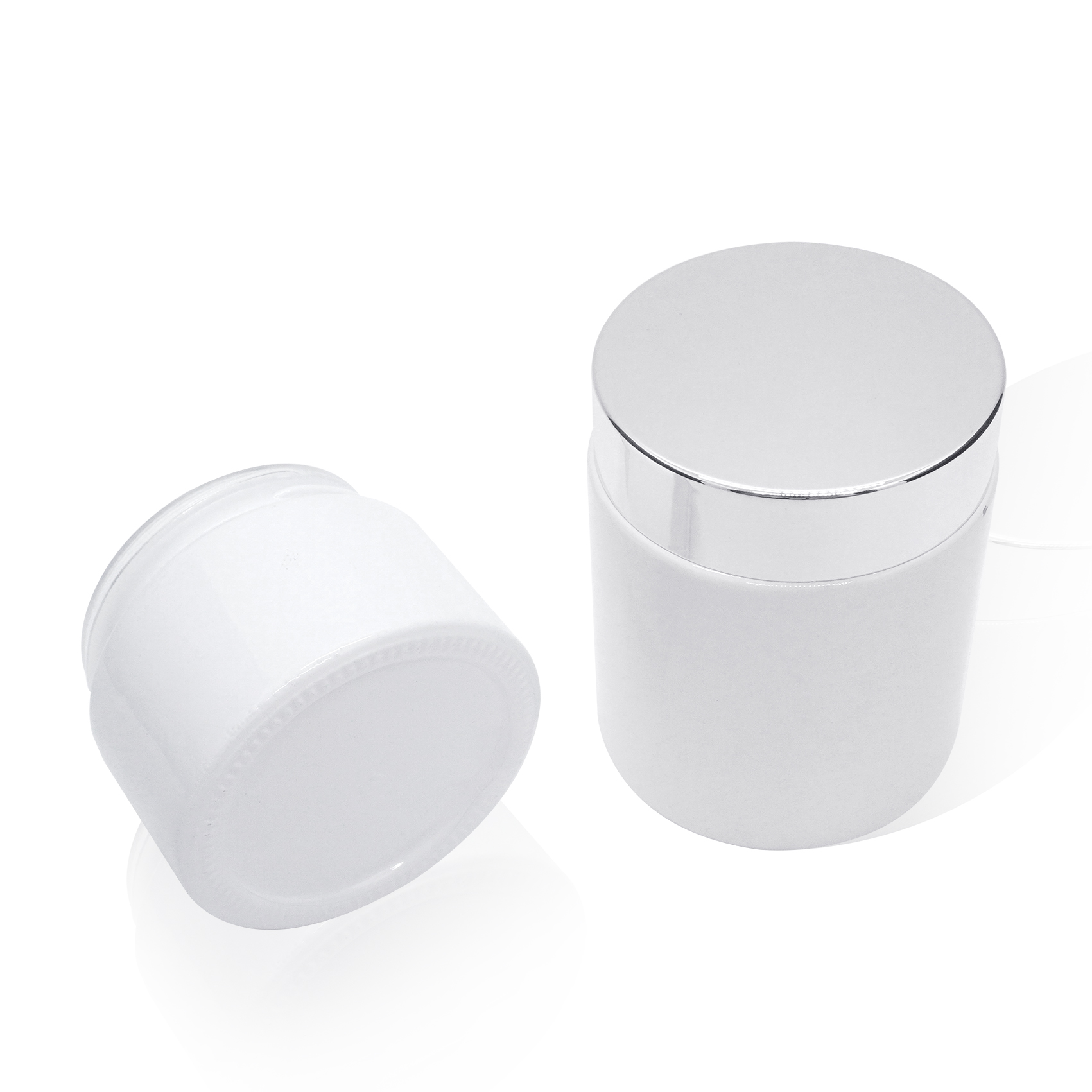 زجاجة كريم زجاجية سعة 50 جرام و100 جرام مع غطاء لولبي من الألومنيوم