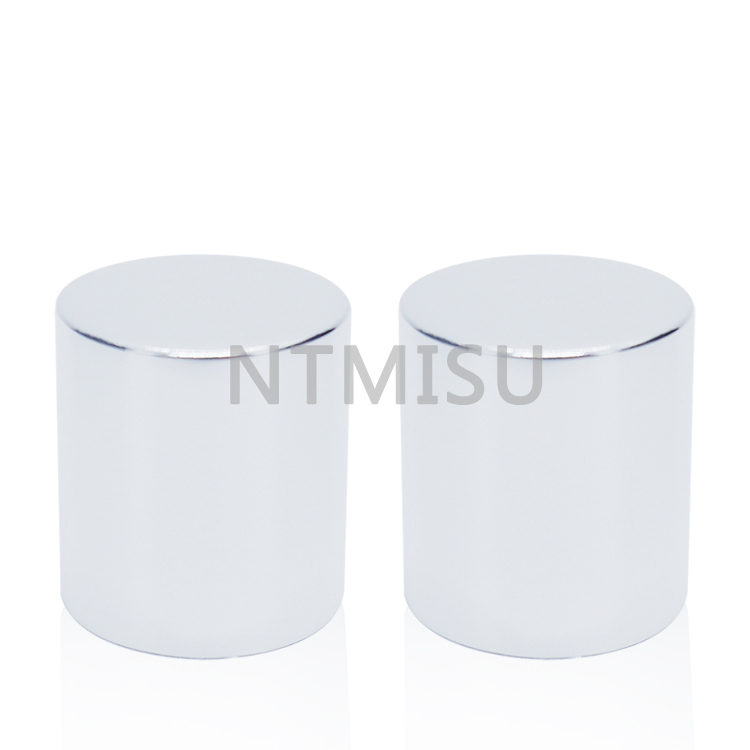 22 410 أغطية لولبية من البلاستيك والألمنيوم باللون الفضي غير اللامع للزجاجات