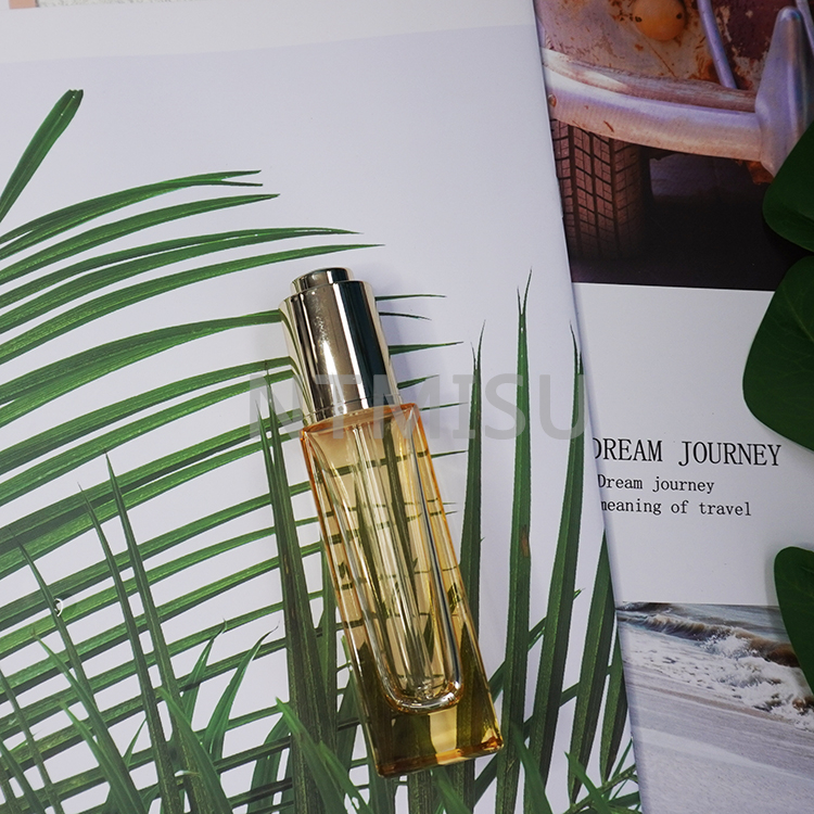 زجاجة زجاجية مربعة برتقالية رائعة سعة 30 مل مع قطارة ضغط ذهبية لامعة