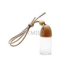 حار بيع 7 مل زجاجة عطر السيارة الفارغة المعلقة مع غطاء الخشب